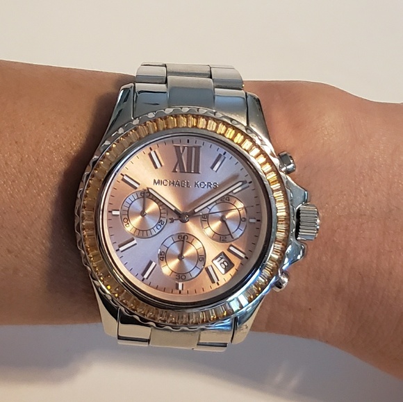 NEW Michael Kors "Everest" Watch (MK5870) - Picture 5 of 7
